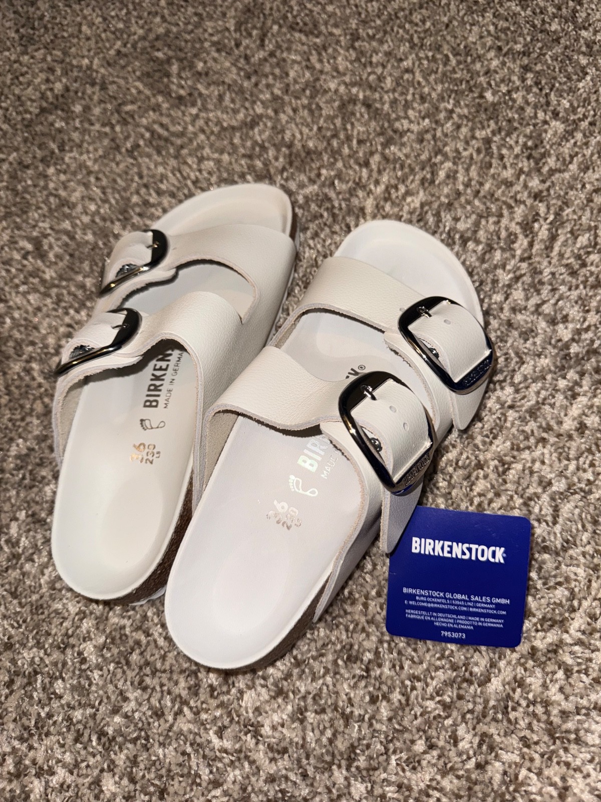 Arizona Big Buckle White Birkenstocks Size 5.5