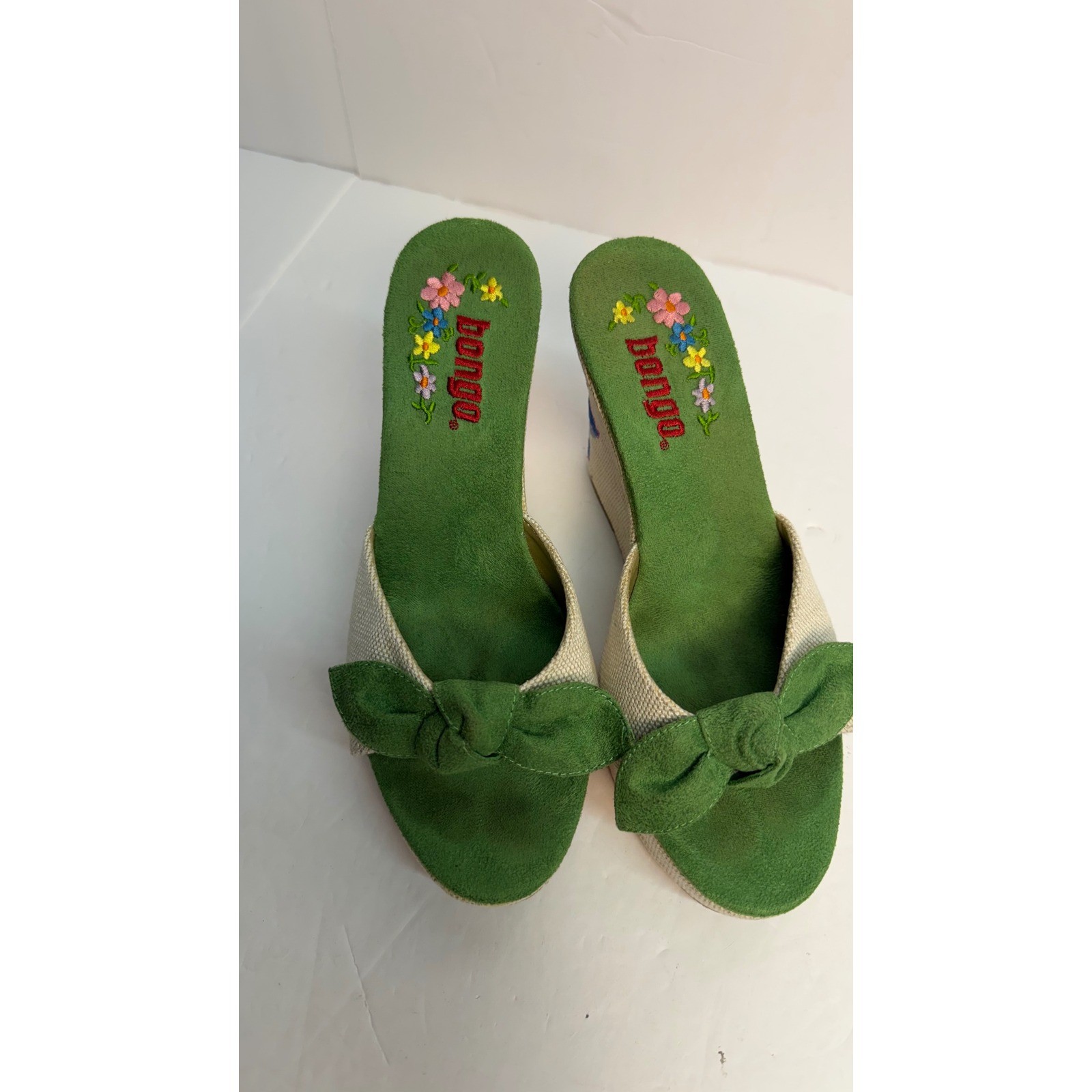Bongo Vintage Floral Embroidered Wedge Sandals Green Canvas Bow Slides Size 7