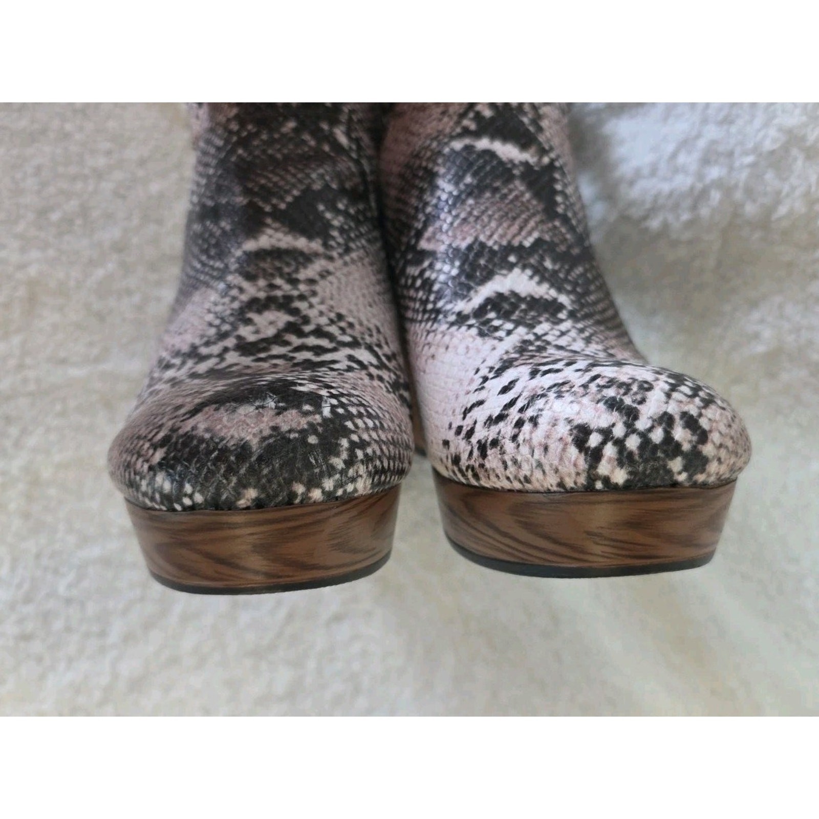 Pierre Dumas Ponce-1 Womens Size 8.5 Snake Print Heeled Shoes Cutout Side Buckle