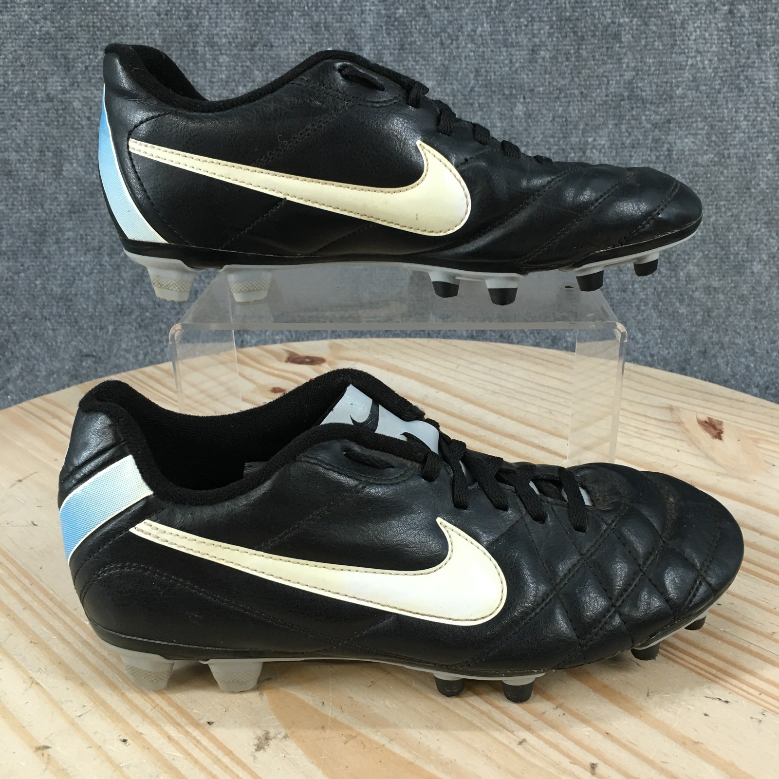 Nike Tiempo Mystic IV Shoes Womens 8 Cleats Sneakers 524939-014 Black White
