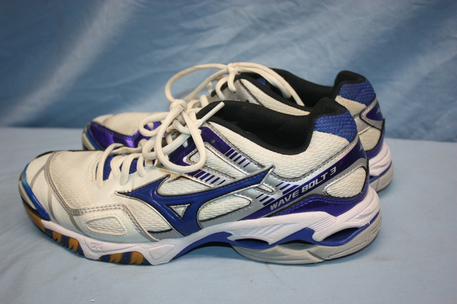 Mizuno Wave Bolt 3 Volleyball Shoes Womens 9.5 USED SHAPE sport LOW TOP blue