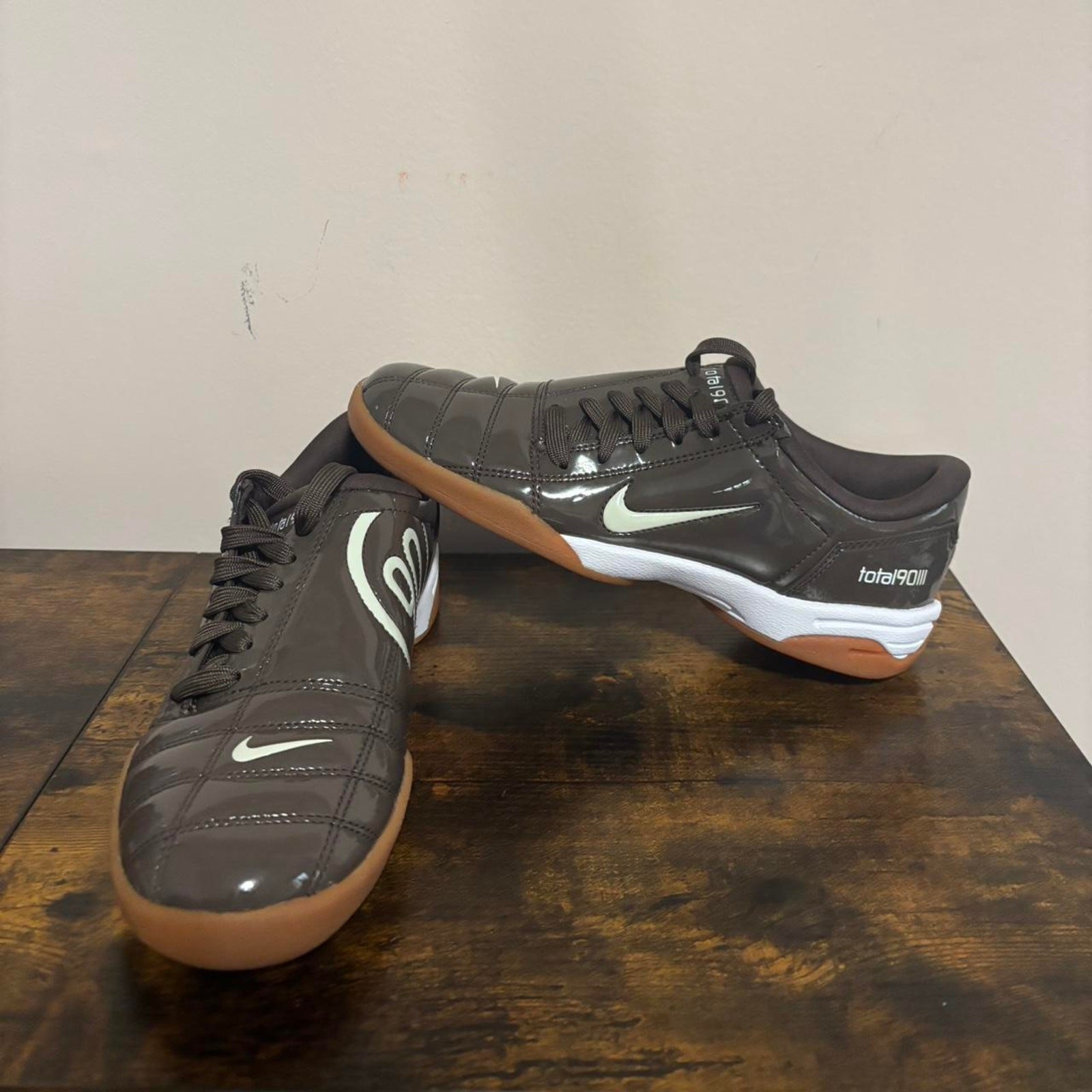 Nike total 90 brown size 7.5 women