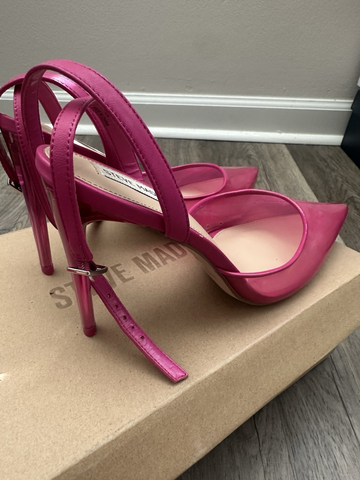 Steve Madden Women’s Pink Pointed Toe Stiletto Slingback Ankle Strap 10