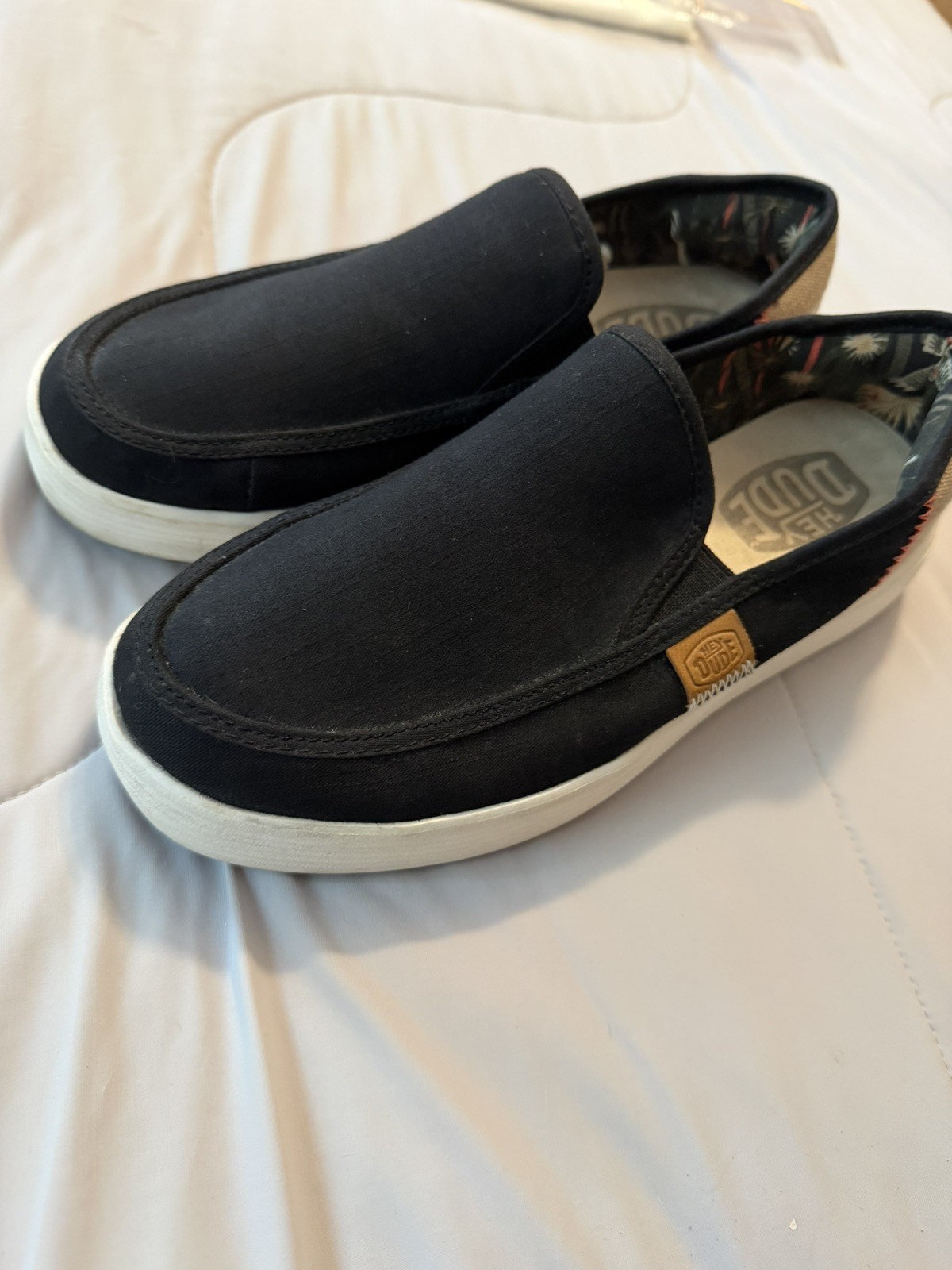 Hey Dude Women’s Sunapee Slip-On Loafer Casual Shoes Size 7 Black and Taupe