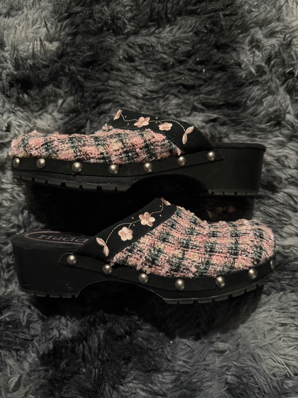 Mudd Y2K Women’s Clogs Pink Tweed Plaid Embroidered Flowers Size 8