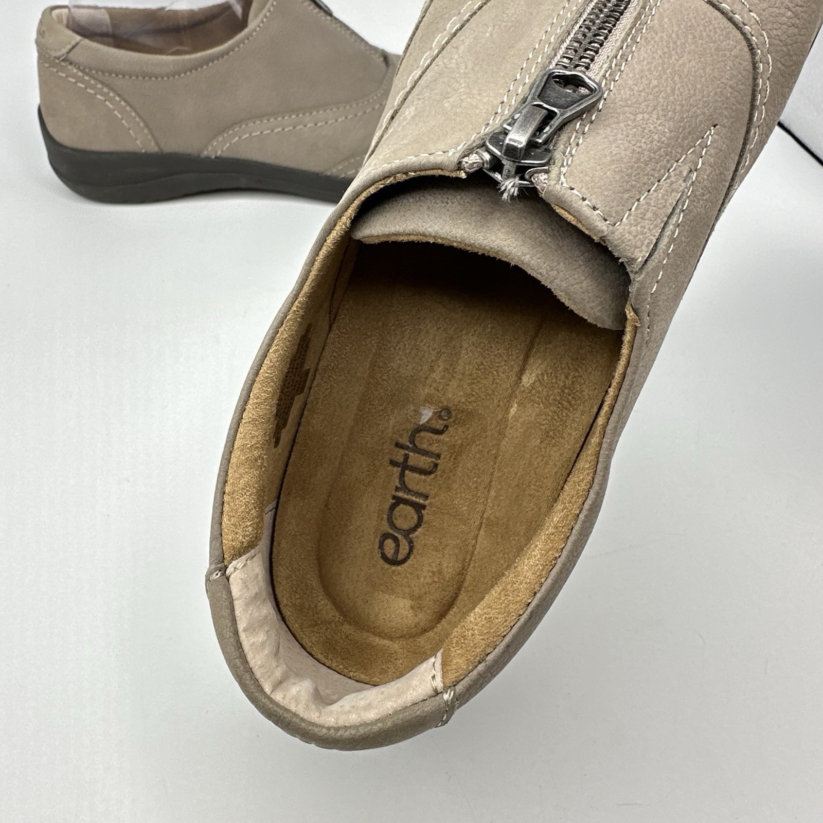 Earth Fannie Leather Casual Taupe Shoes Women 8 M Front Zipper