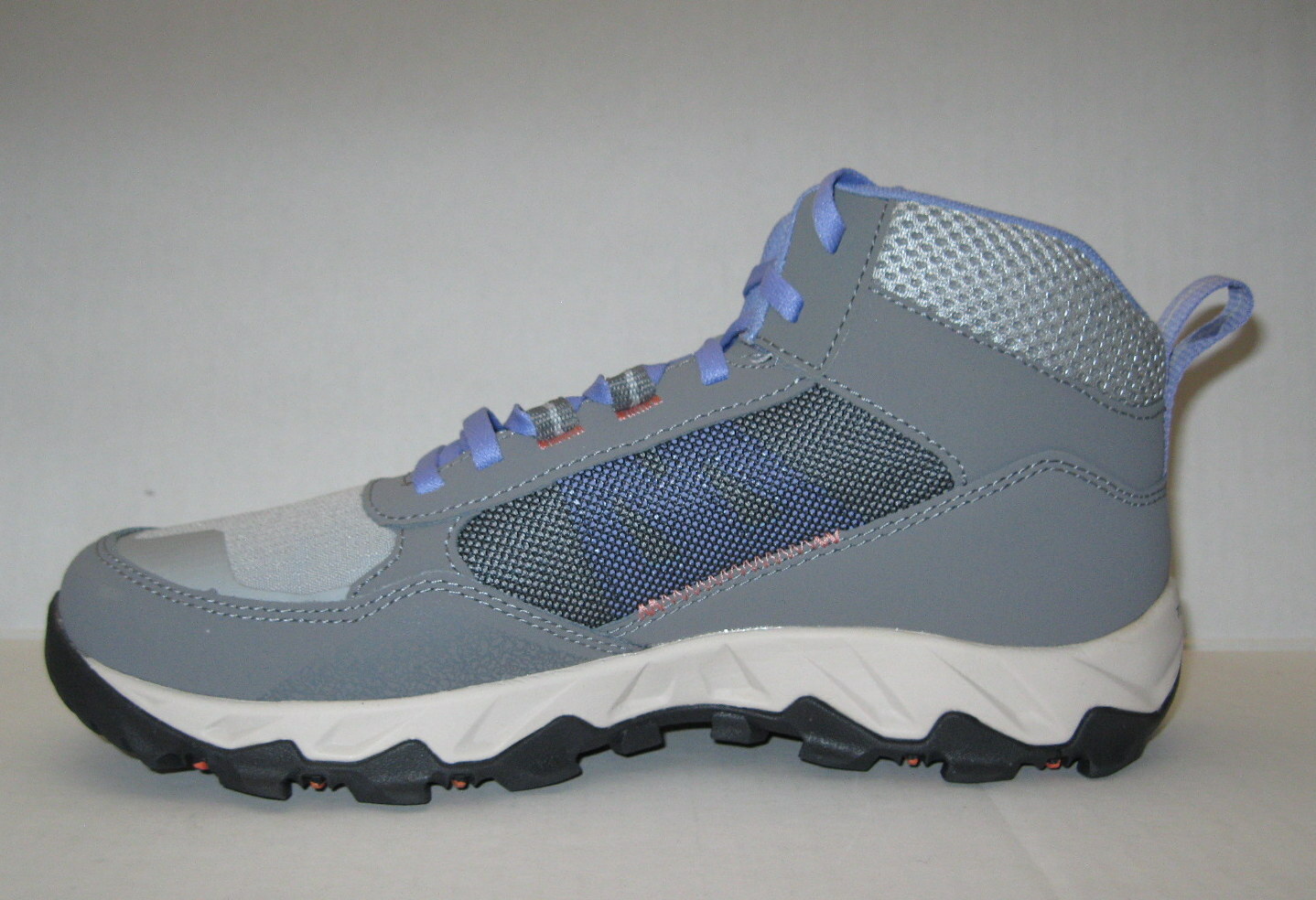 New Columbia Women’s Flow Centre Sneakers Steam/Fairytale Size 9