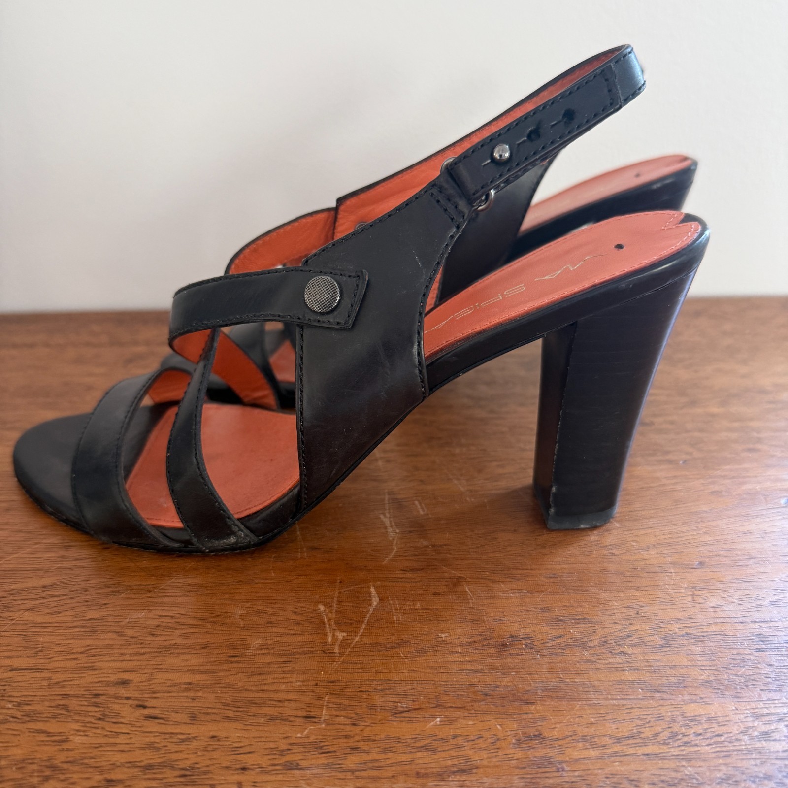 Via Spiga Black Leather Cross Strap Sandals Wood Block Heel Slingback Cross 7.5M