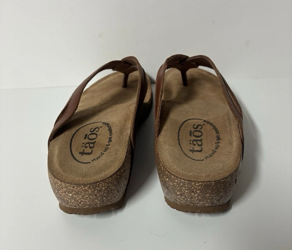 Taos Sandals Womens 7.5 Tan Brown Leather Thong Toe Loop Cork Comfort