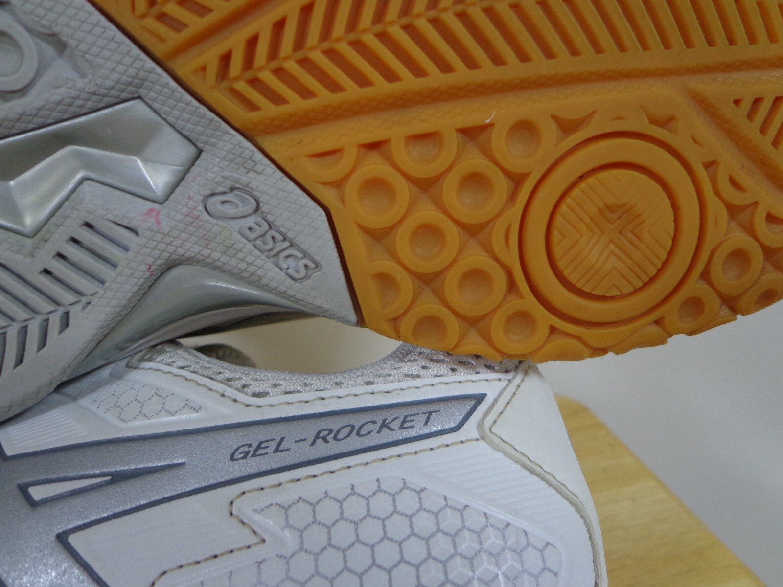 Asics Gel-Rocket (B756Y) Athletic Women’s Shoes White Color Size 7.5