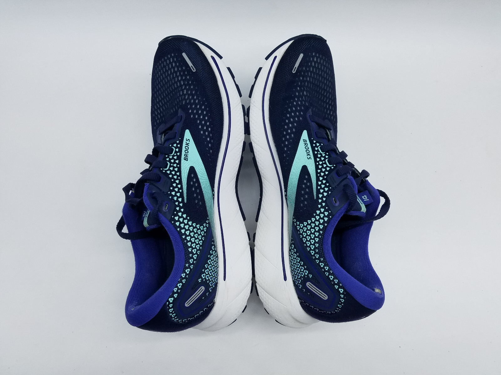 Brooks Ghost 14 Women’s Size 9.5 B (Medium) Running Shoes Blue *See description