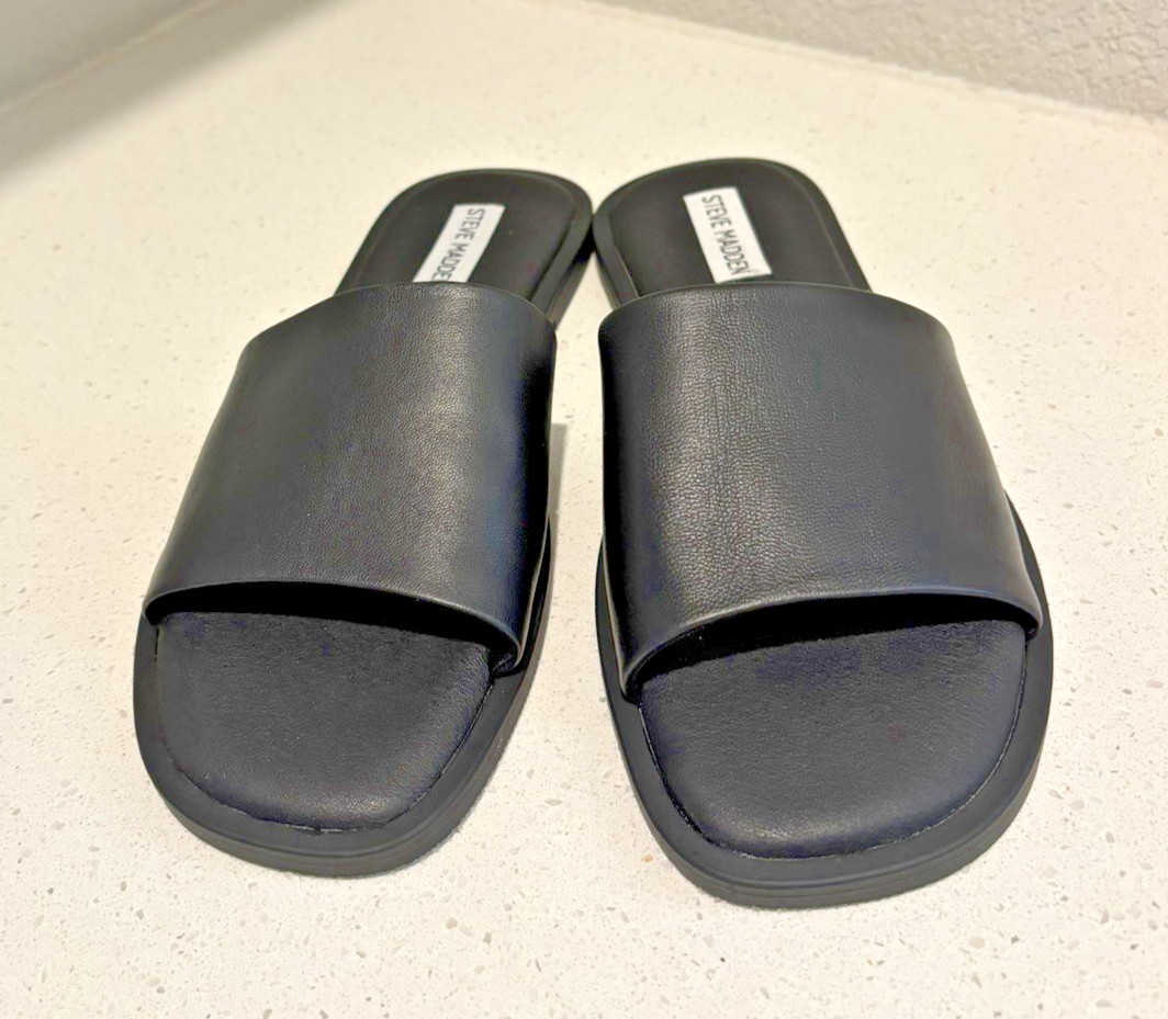 Steve Madden Women’s Black Leather Flats Slides 8.5 W Sandals NWOB