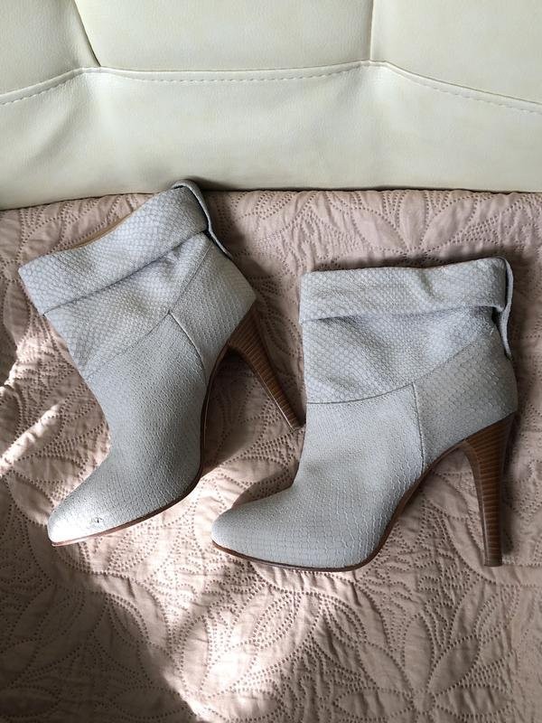 Women navy boot ankle boots beige leather 37