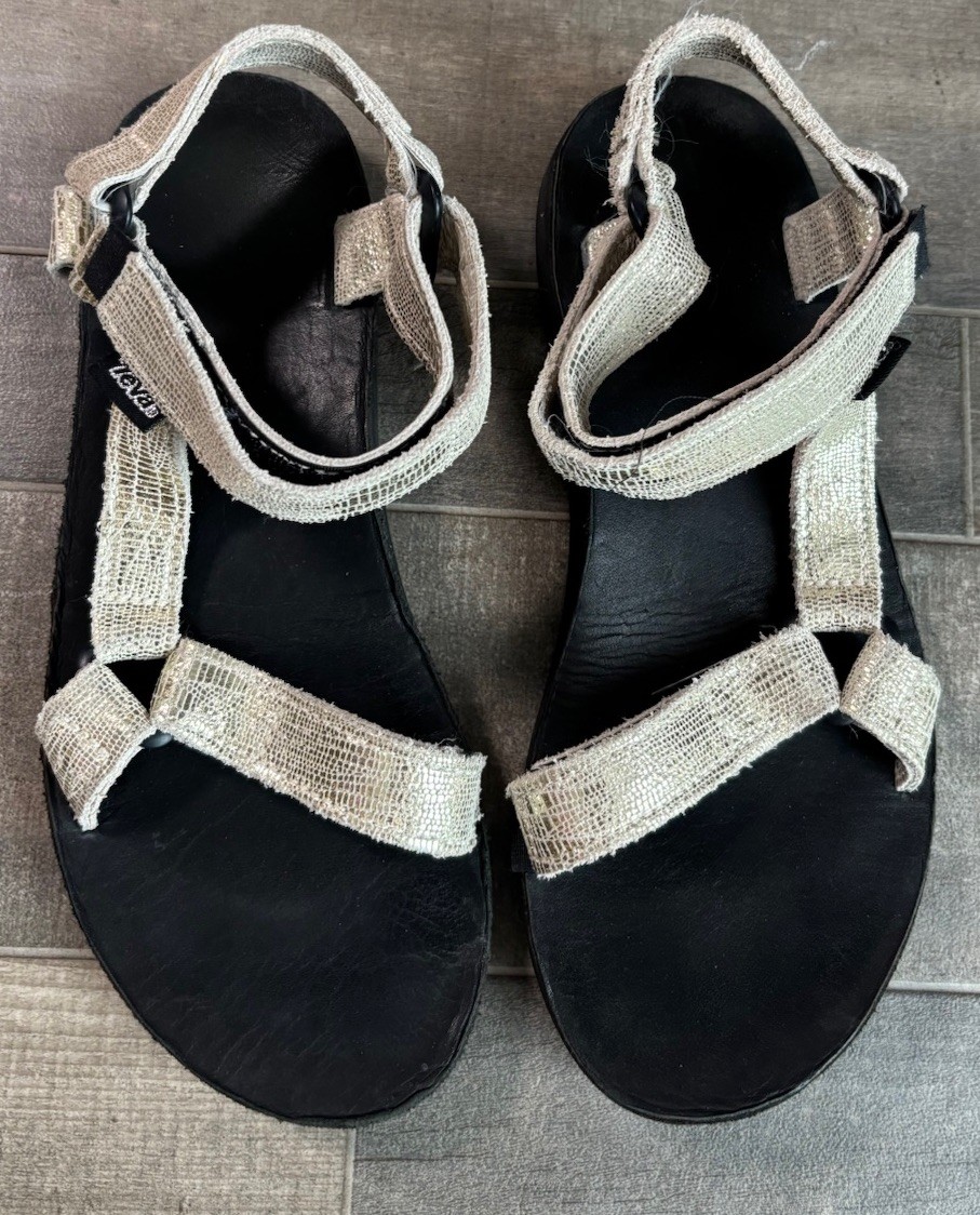 Womens Teva Midform Rare Metallic Champagne Strappy Sandals Size 8