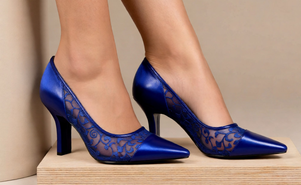 Bellini Cobalt Blue pumps shoes with lace detailing 6W