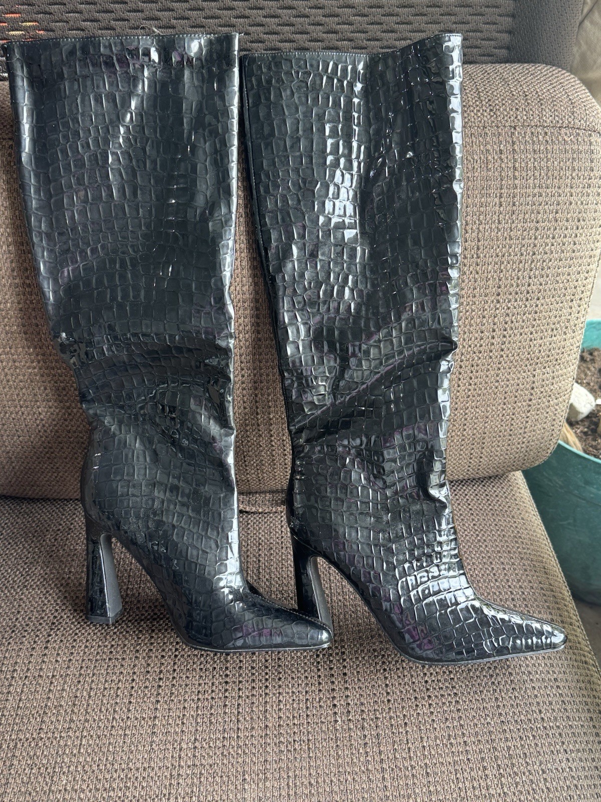 Black Croc Embossed Over-the-Knee Pointed Toe Block Heel Boots US 7.5 00485378
