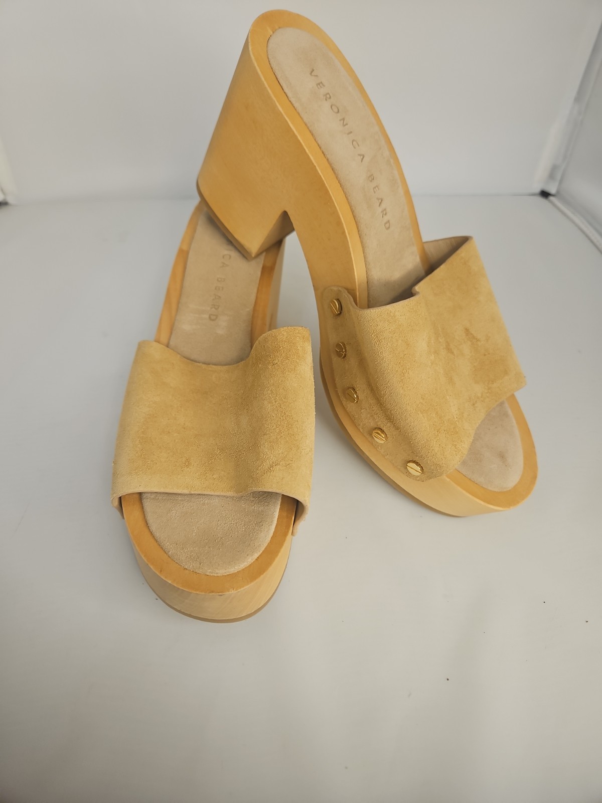Veronica Beard Hannalee 2 Suede Clog Sandals Desert Tan Studded Sz 6.5 Platform