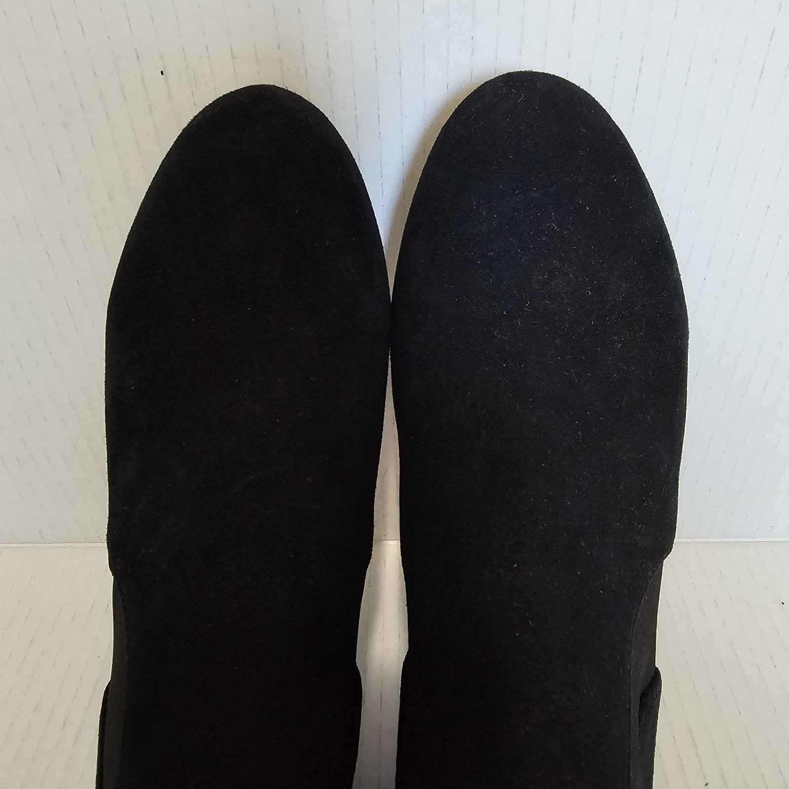 Adrienne Vittadini Pami Black Suede Leather Heeled Booties Sz 8 Fall winter