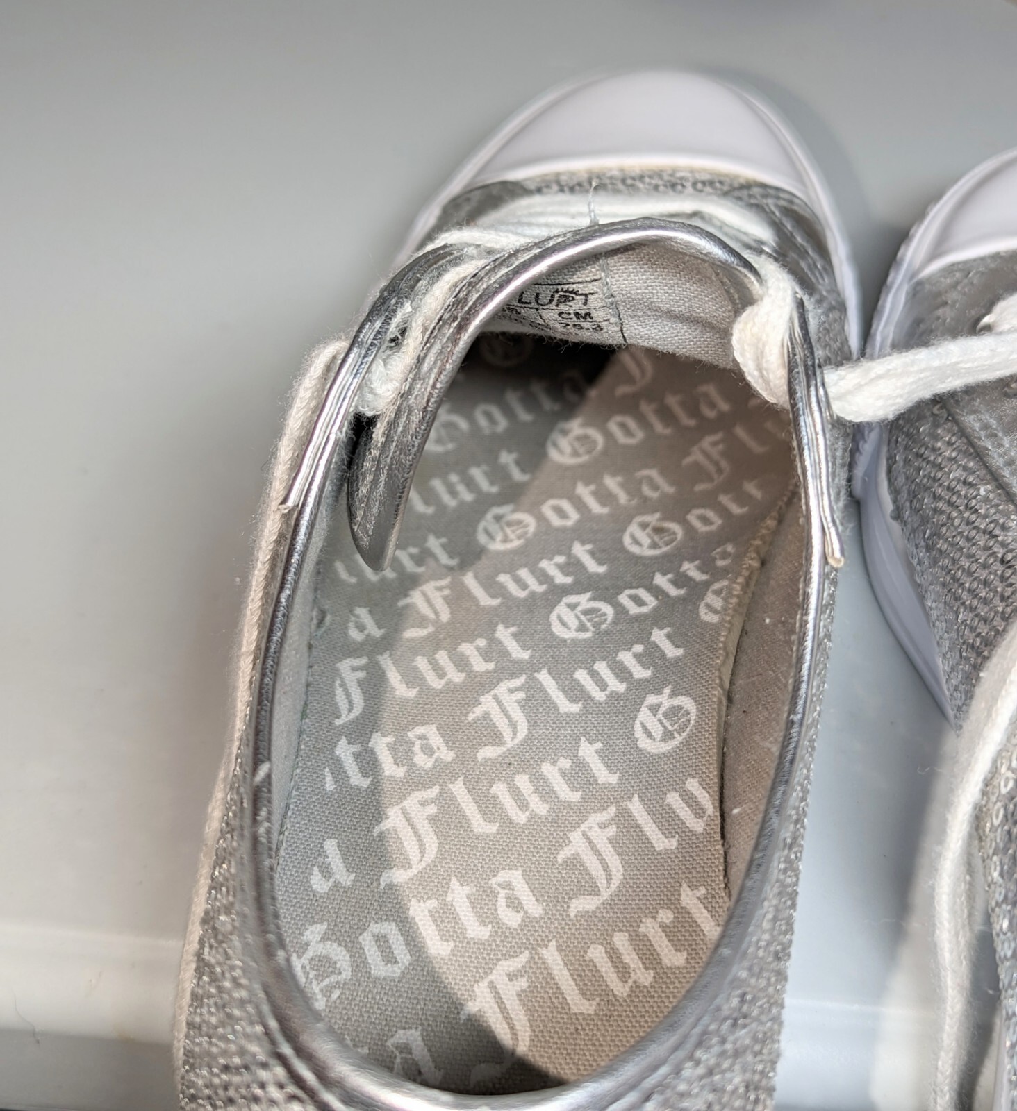 Gotta Flirt Silver Sequined Canvas Sneakers, CA-Disco, Sz 8M