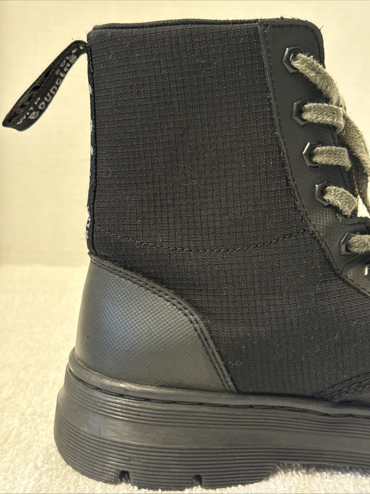 Dr. Martens Combs II 8 Eye Utility Lightweight Black Combat Boots Size M 9/W 10
