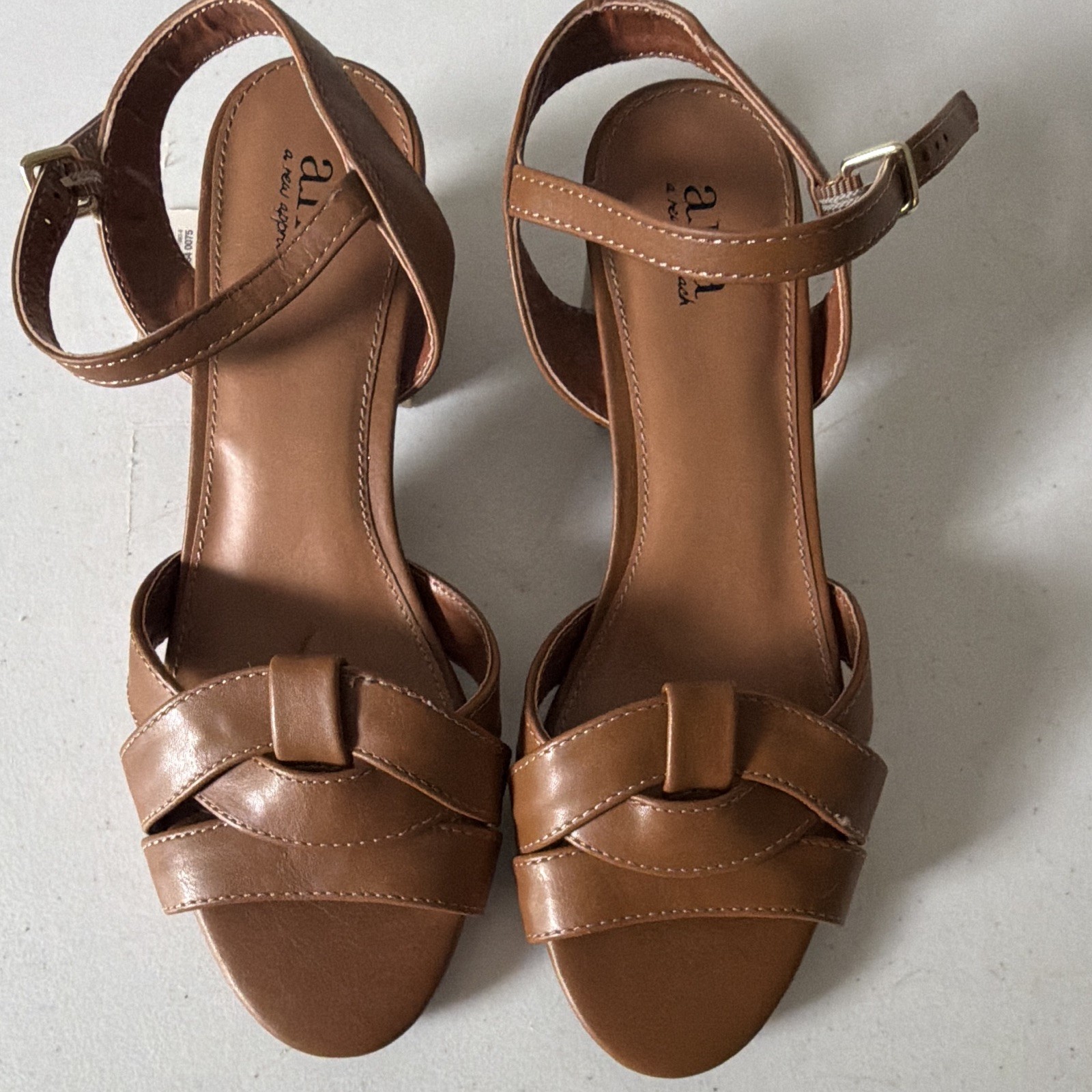 a.n.a Brown Women’s Ankle Strap Sandals Buckle Block Heel Synthetic Size 8
