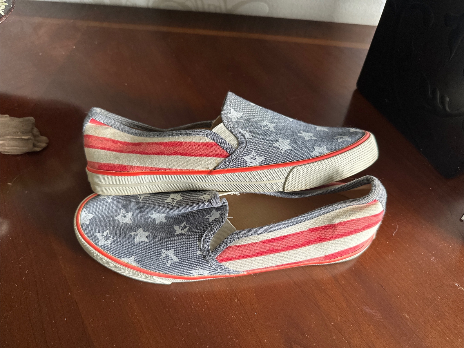 American Eagle Outfitters Women’s 8 Stars & Stripes American Flag Loafers Shoes