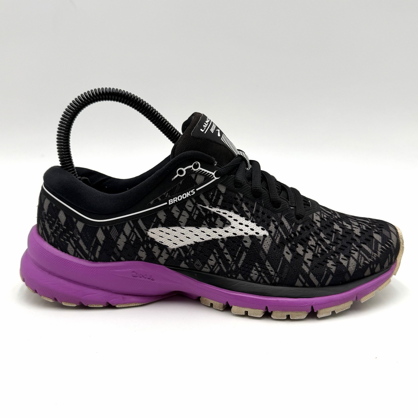 Brooks Launch 5 Womens Size 7 Running Shoes Sneakers 1202661B090 Black Purple