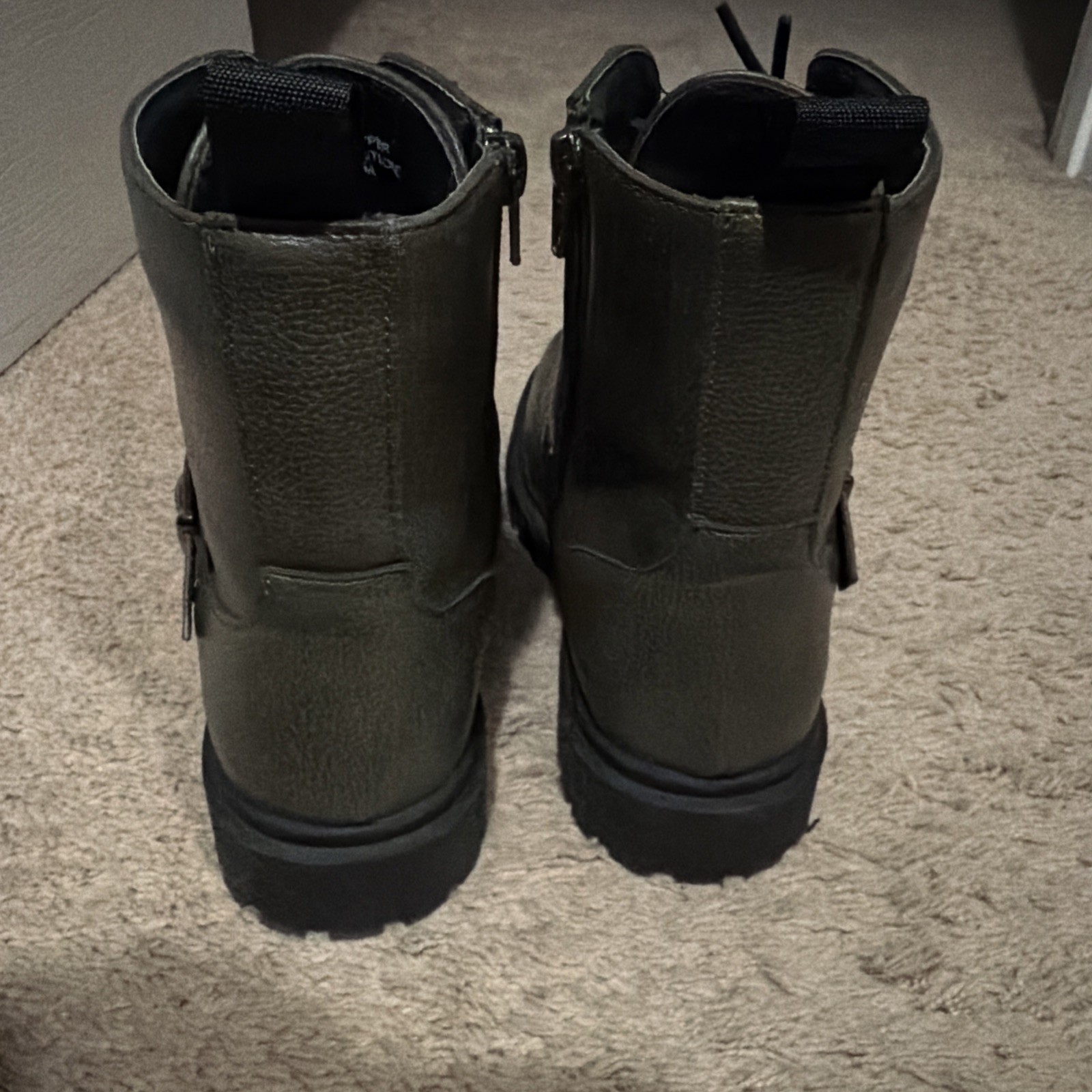 Unionbay Green Boots Size 8