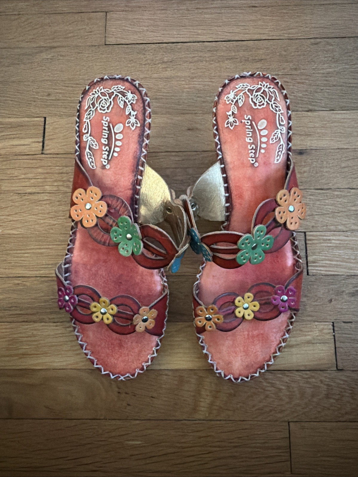 Spring Step Women’s Ambrosia Leather Kitten Heel Sandals Floral Applique US 6.5