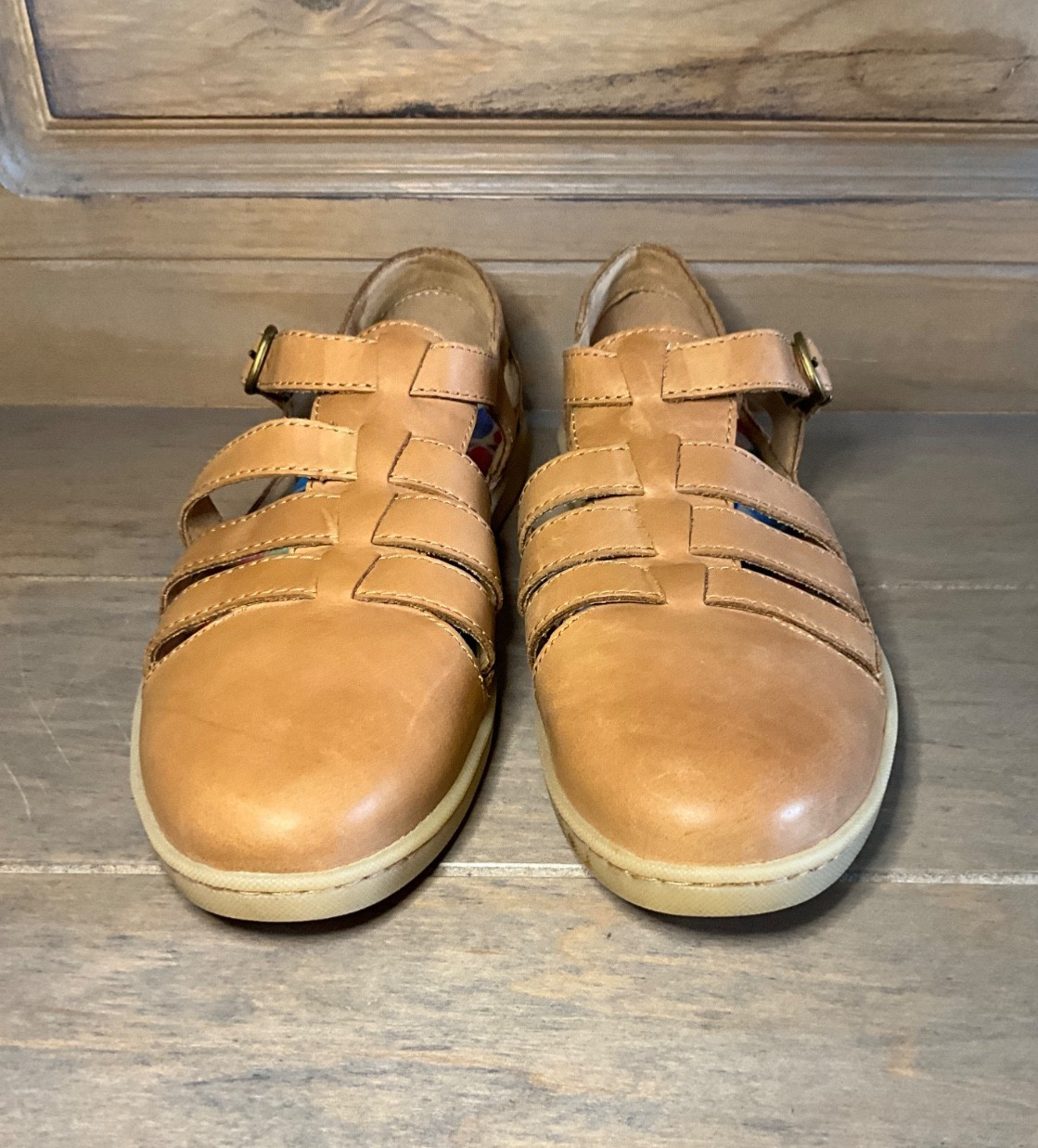 Born Caged Fisherman Sandal Flat W8.5 UK6.5 Tan Leather Huarache Boho EUC