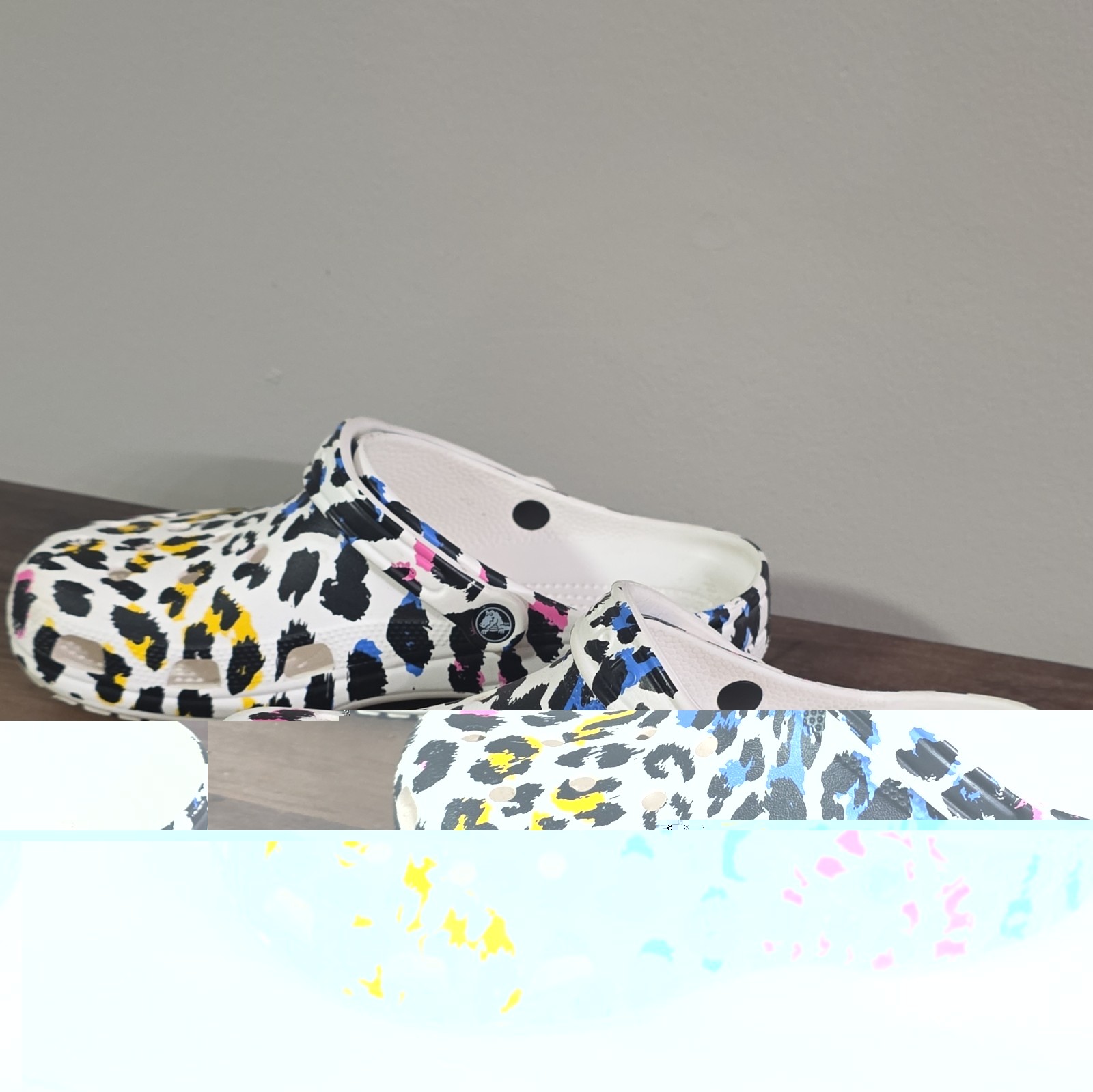 Crocs Classic Clog Women’s 11 White Multicolor Leopard Slip-On Comfort Strap