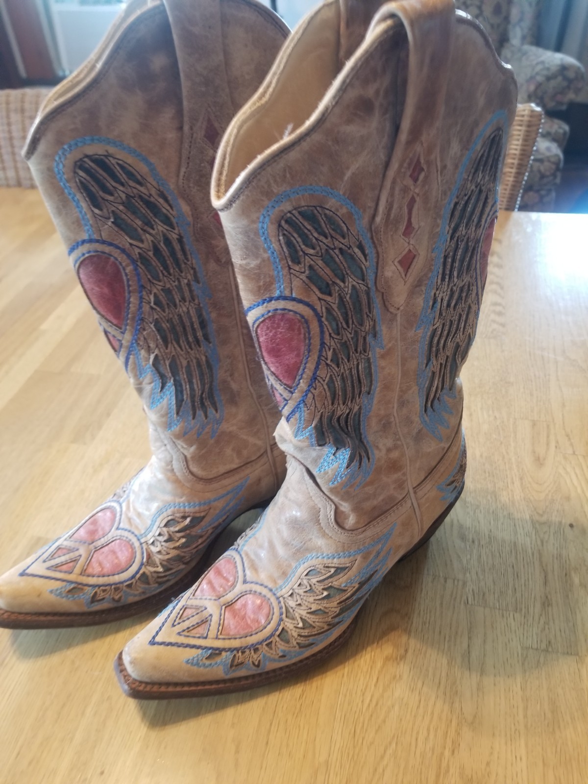 CORRAL Vintage Cowboy Boots A1976 Leather Angel Wings Peace Heart Women’s 7 M