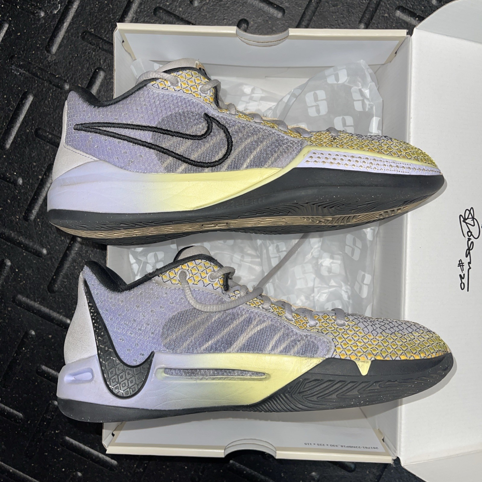 Nike Sabrina 1 Spark Women’s Size 8.5 | Men’s size 7