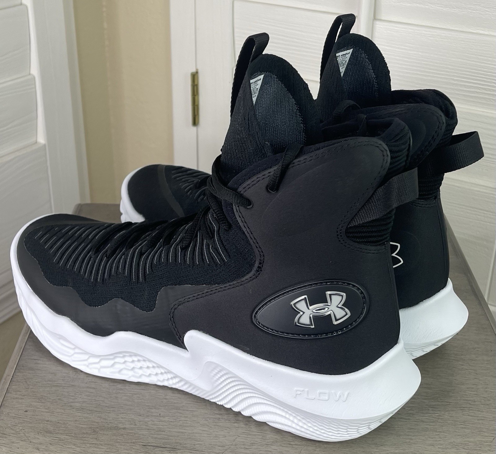Under Armour Flow Highlight Ace Black Volleyball Shoes 3027083 001 – Women’s 12