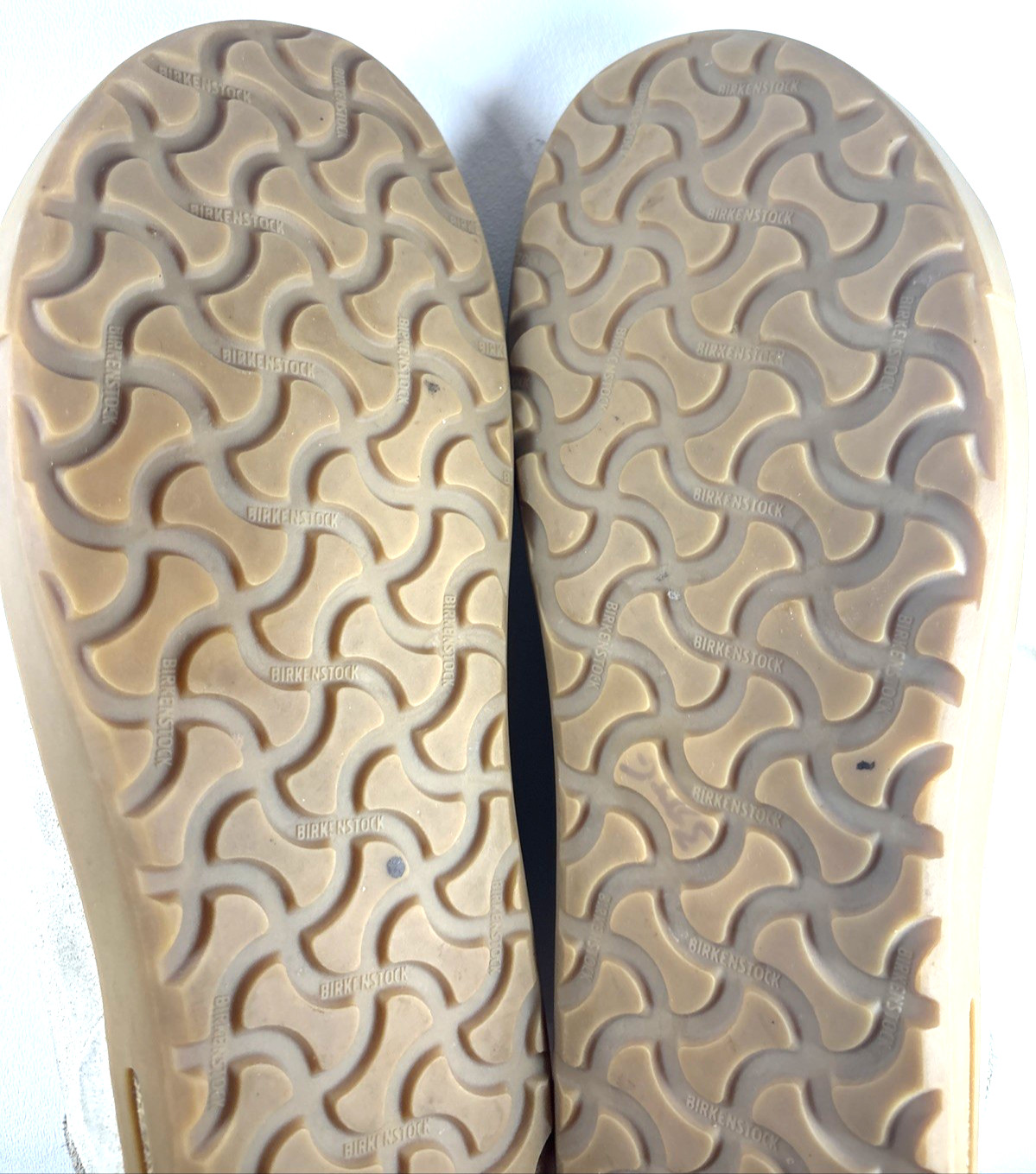 Birkenstock Bend Low Womens Size 40 E US 9 Shoes Sandcastle Tan Suede Sneakers