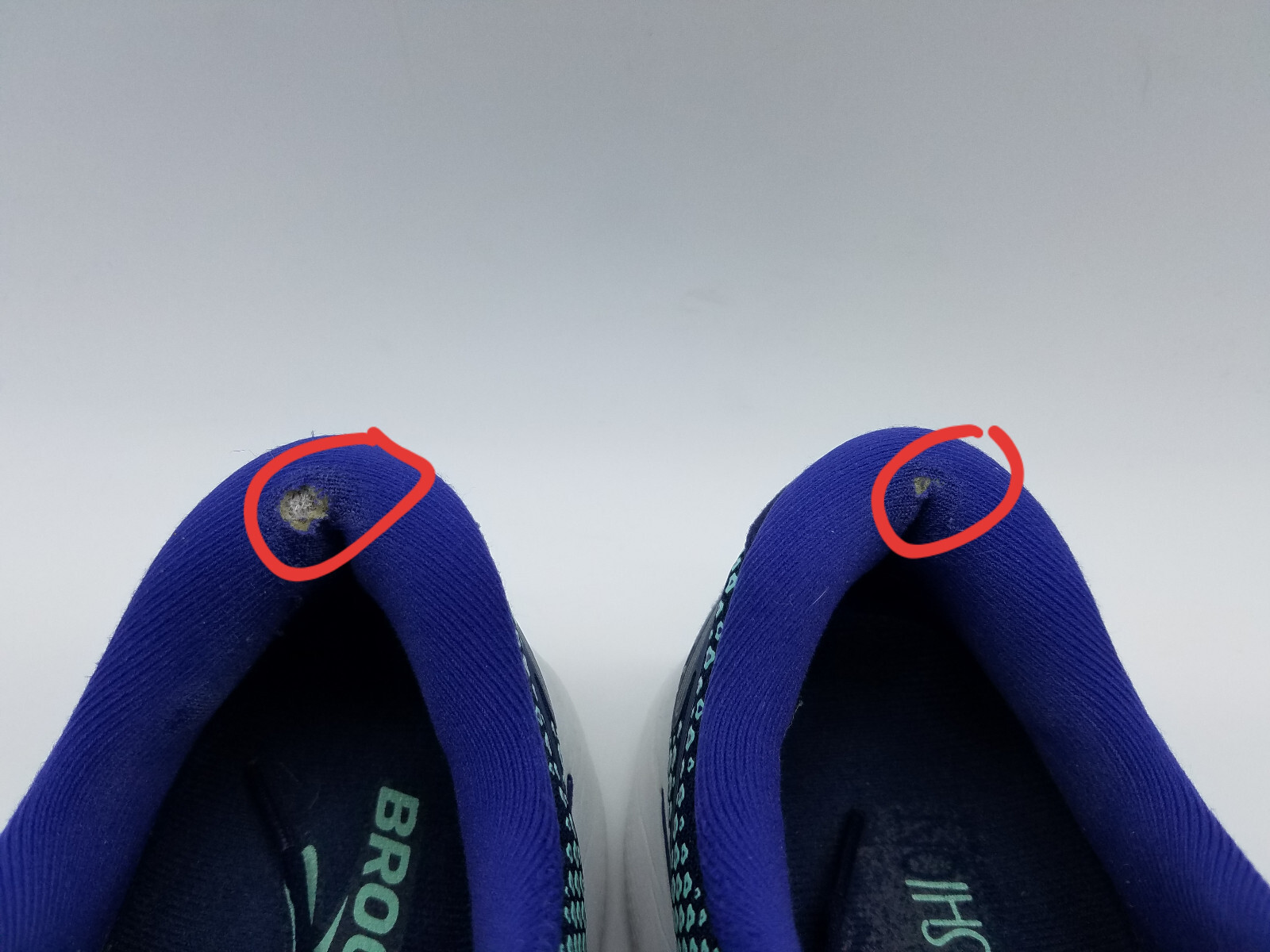 Brooks Ghost 14 Women’s Size 9.5 B (Medium) Running Shoes Blue *See description
