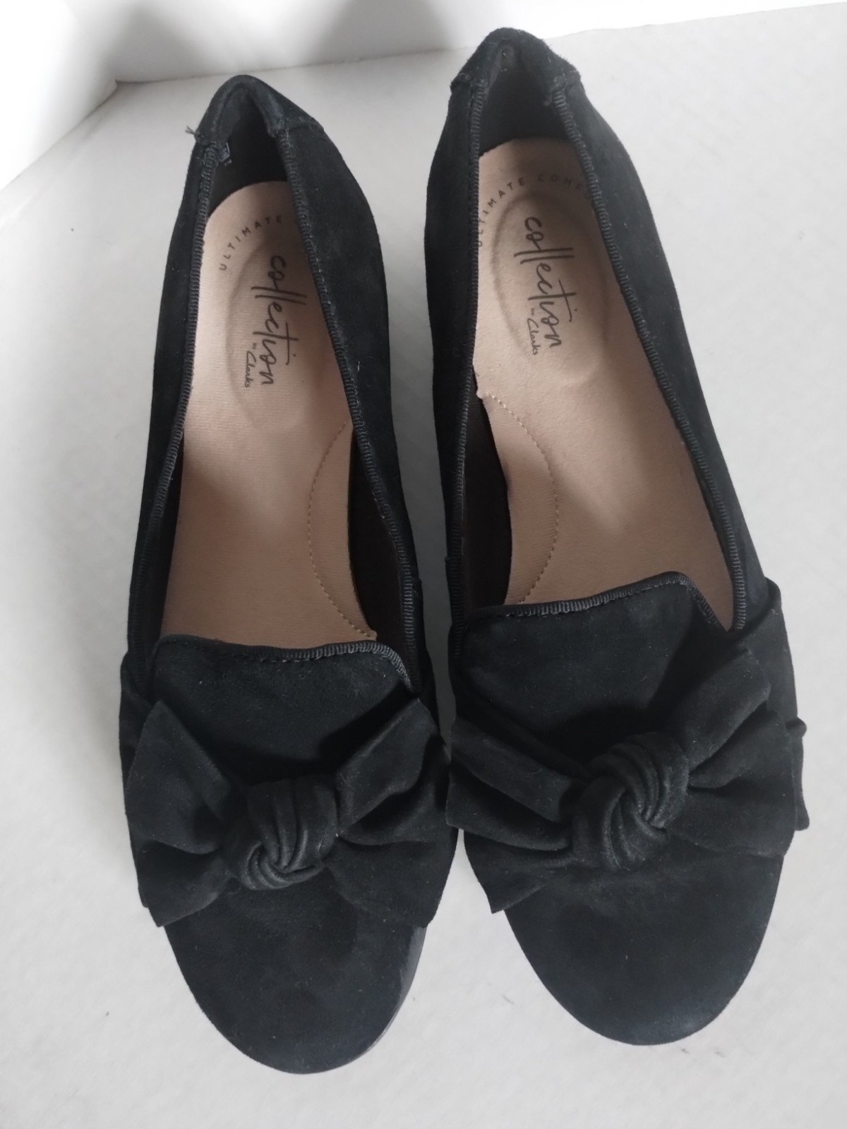 Clarks Collection NEW Gracelin Jonas Black Bow Suede Flat 8Wide Ultimate Comfort