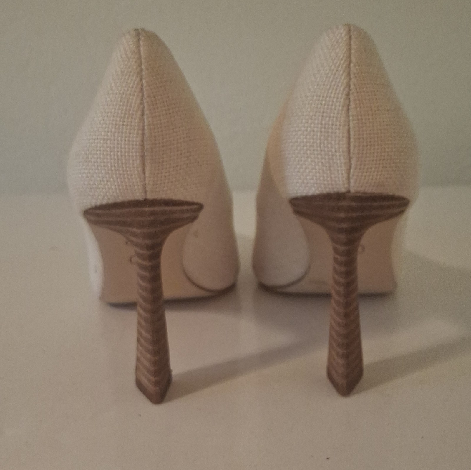 Jessica Simpson Women’s Beige Solid Pointed Toe Slip On Textile Pumps US 6