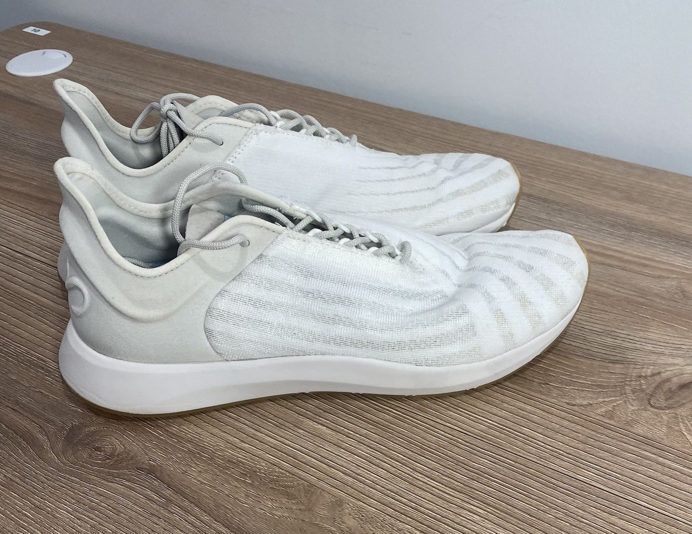 SAYSH One Allyson Felix Shoes Women’s Size 9 White Athletic Running Sneakers
