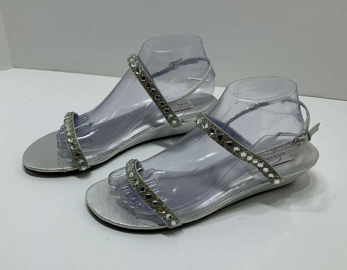 Dyeables Jasmine Shimmer Wedge Sandals Silver Size US 8.5D