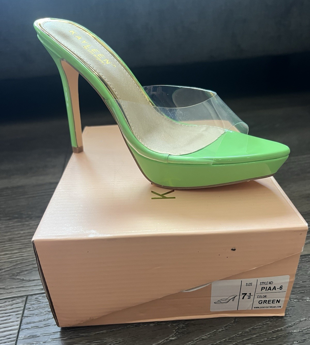 Kaseena Green Solid Platform Clear Strap Open Toe Slide Sandals Slip-On 7.5