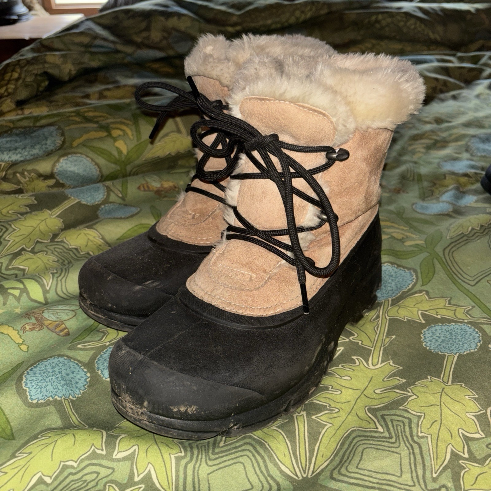 Sorel Womens Suede Snow Angel Waterproof Winter Boots Size US 8 Tan And Black