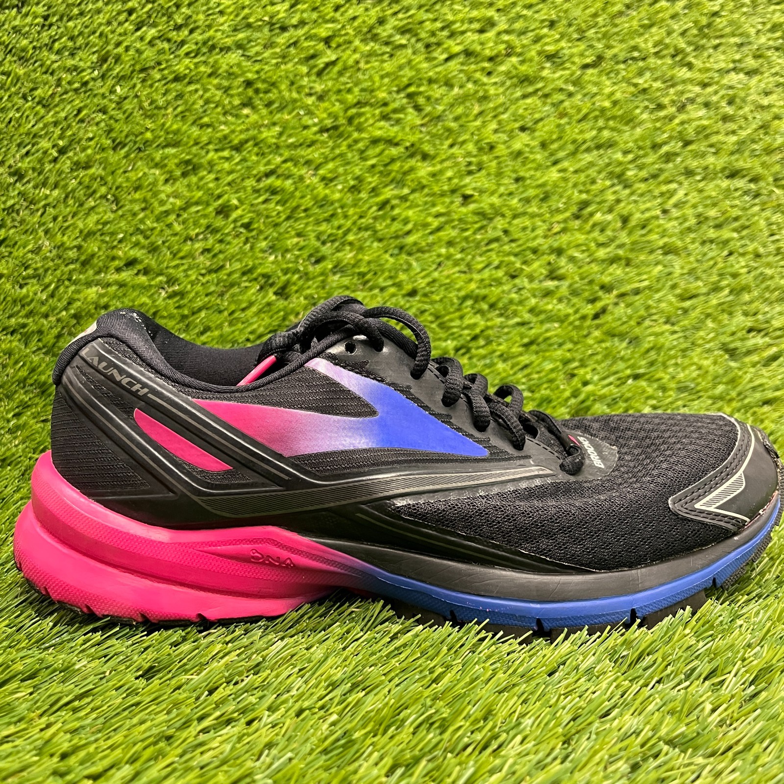 Brooks Launch 4 Womens Size 8 Black Pink Blue Athletic Running Shoes Sneakers