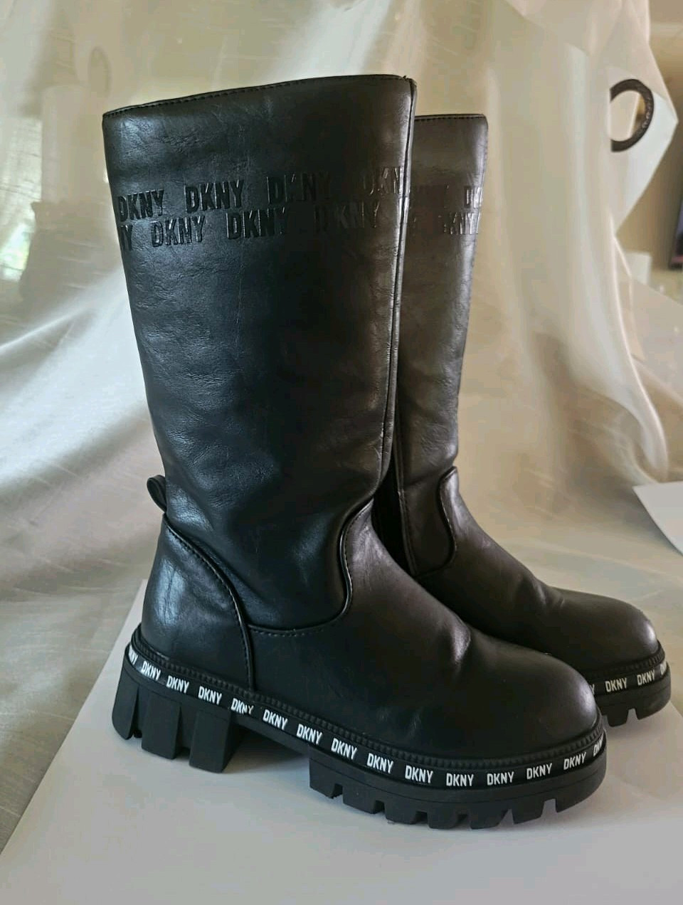 DKNY Black Knee High Rain Boots Logo Accent Lug Rubber Sole Round Toe 11
