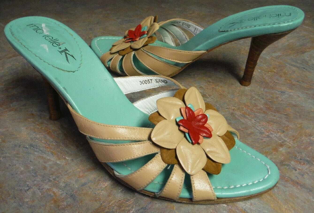 MICHELLE K WOMENS SHOES SANDALS BEIGE/SAND LEATHER SLIDES HEELS SIZE 8.5 M