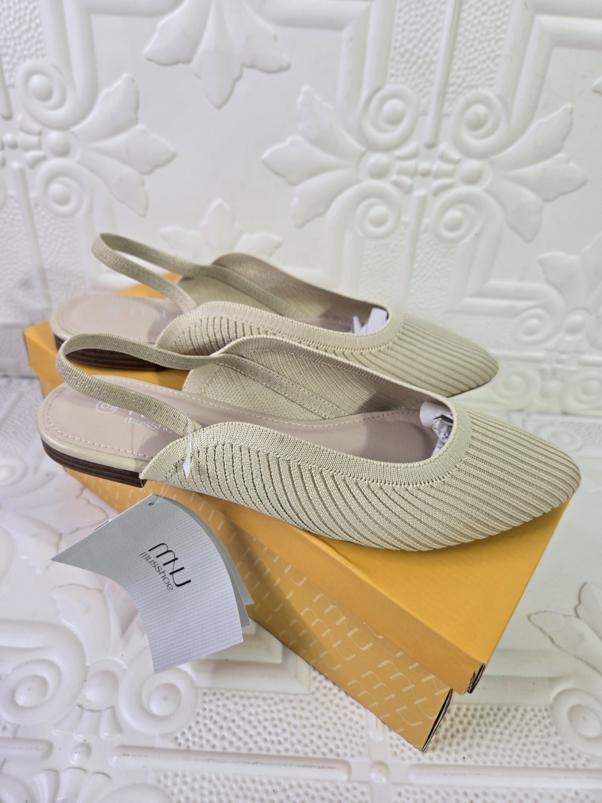 MUSSHOE Slingback Flats, Women’s Pointed Toe Comfort Shoe Beige Size 9 New
