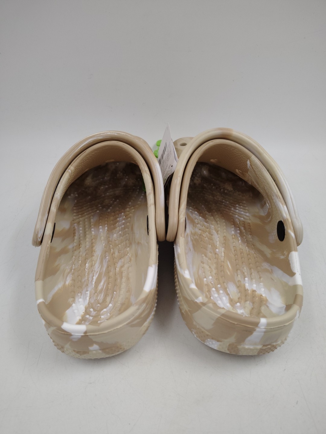 Crocs Unisex Baya Marbled Clog Chai Multi – US Men 8 Women 10 EU 41-42 Brand New