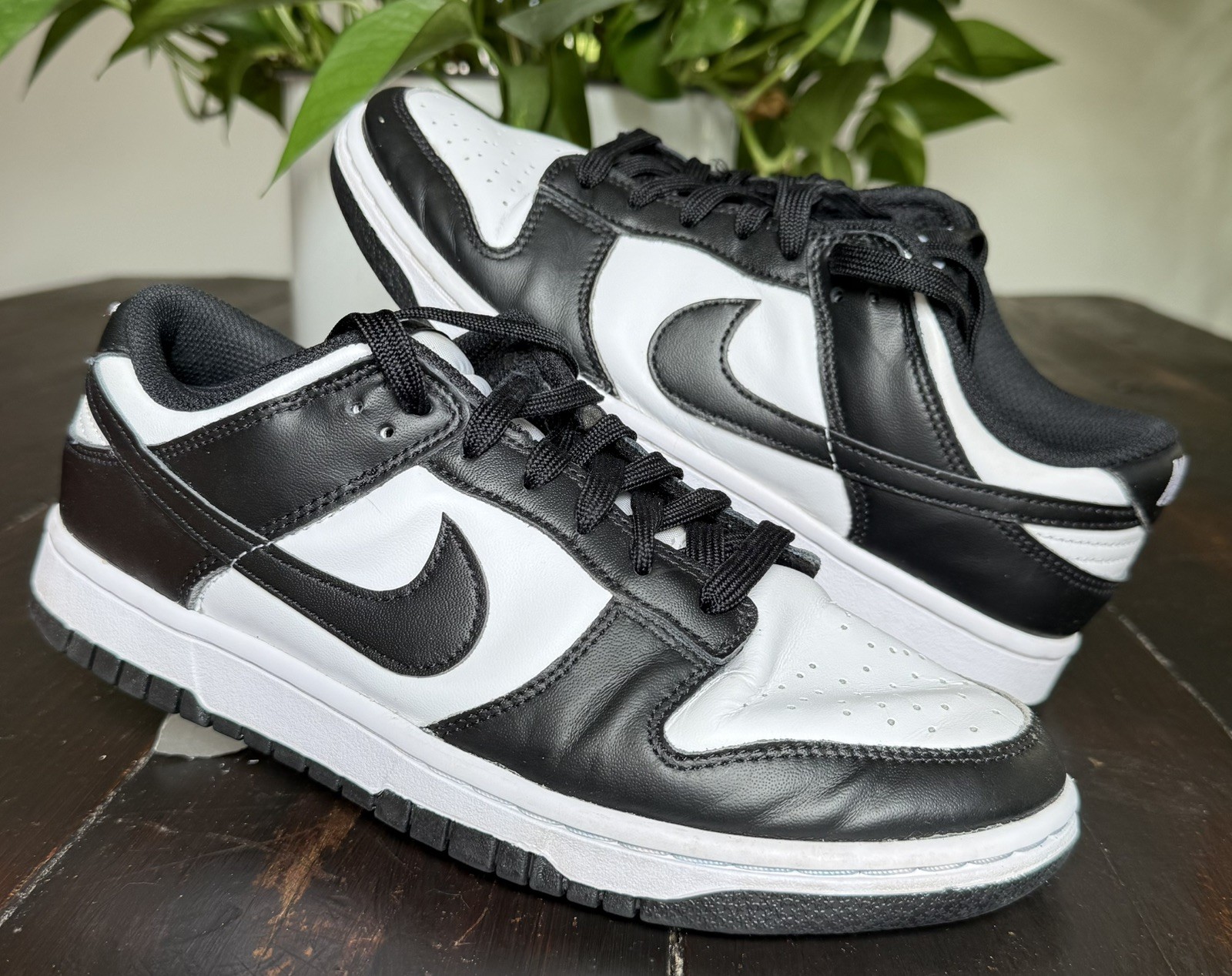 Nike Dunk Low Panda DD1503-101 Black White Women’s Size 8.5 Sneakers