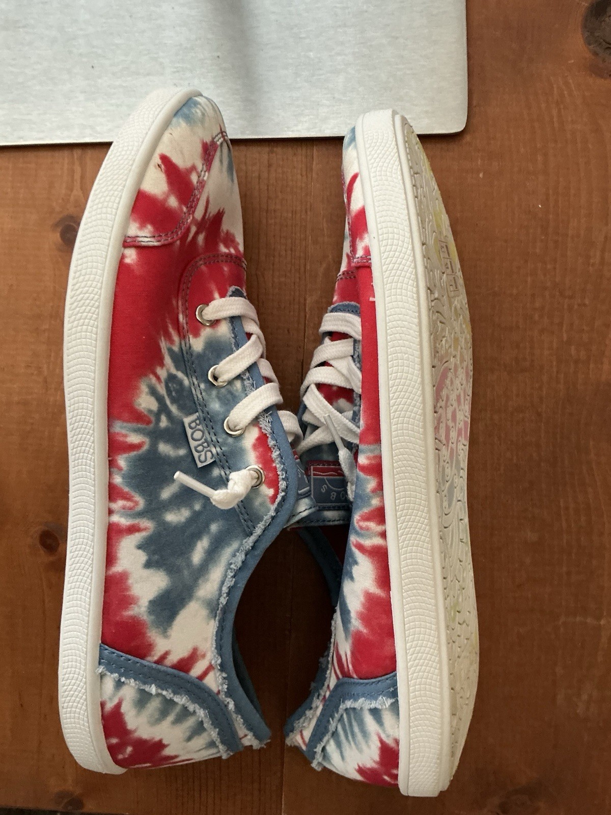 BOBs B Cute Skechers Patriotic Camp Color From Finish Line Memory Foam SZ 10