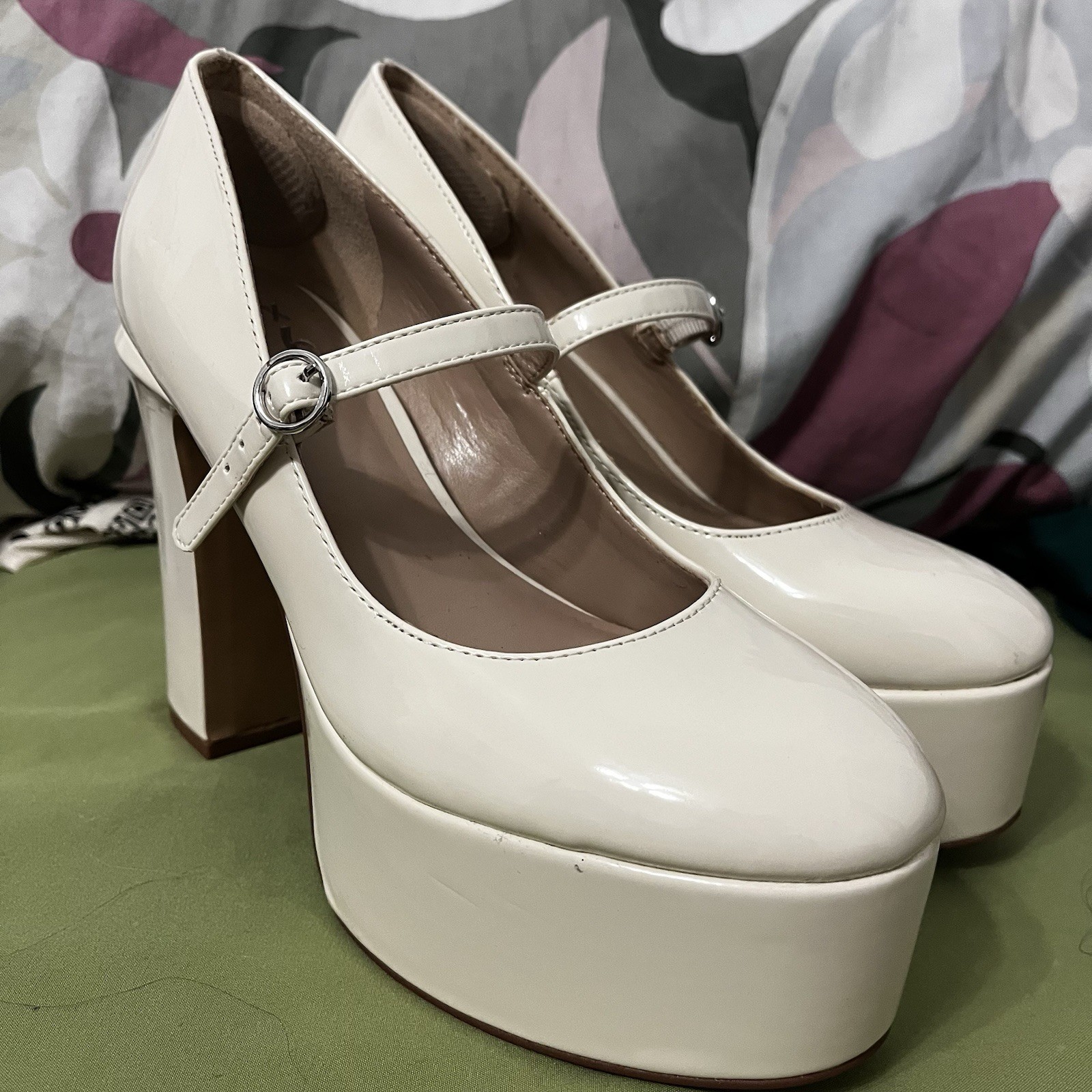 Mix No. 6 Ivory Patent Leather Mary Jane Platform Block Heel Pumps US 6